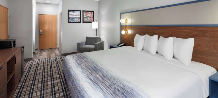 AmericInn by Wyndham Eagle River Downtown Hotels in Vilas County