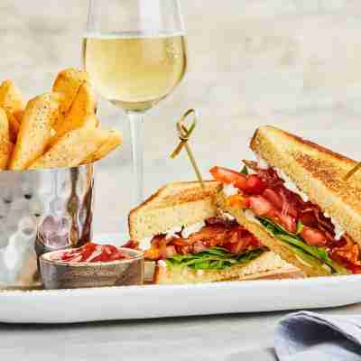 Courtyard Princeton Dining/Meeting Rooms