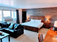 Auberge des Îles Hotels in Alma