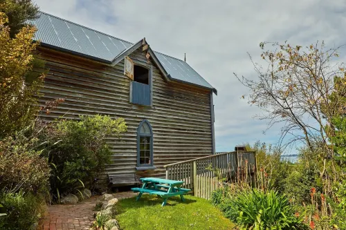 Cubby House Stay Kaikoura Hotels in Hapuku