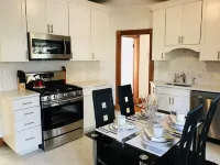 Boston Lodge and Suites