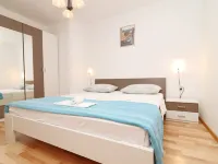 Apartments Prižba Bay Hotels in Blato