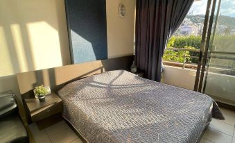 Loft in Siwar,2 Min from Hotel le Royal,Incl Motor