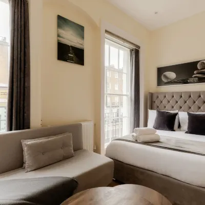 Gloucester Place Studios Hotels near Regent's Park