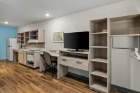 WoodSpring Suites Newington - Hartford South Hotels in Farmington