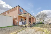 สเตย์เอยู เฟมิลี่ โฮม อิน แคโรไลน์ สปริงส์ โรงแรมใกล้Killarney Lakes Reserve, Melton