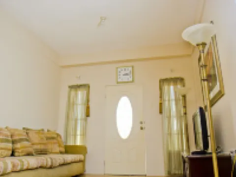 Port of Spain Breezy Guest Apartment Hotels in Piarco