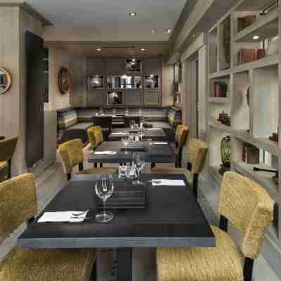 Le K2 Djola Dining/Meeting Rooms