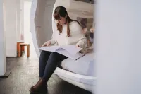 Nachts allein im Museum - Indoor Cube Hotel a Adendorf
