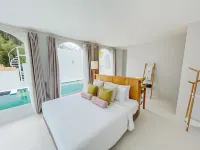 Cape by Sichon Tesoro