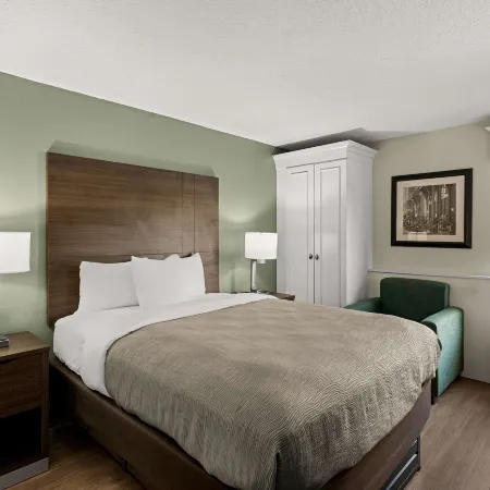 Quality Inn & Suites North Little Rock Отели в г. Норт-Литл-Рок