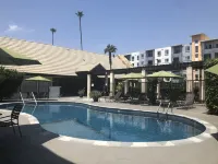 Mikado Hotel فنادق في شيرمان أوكس