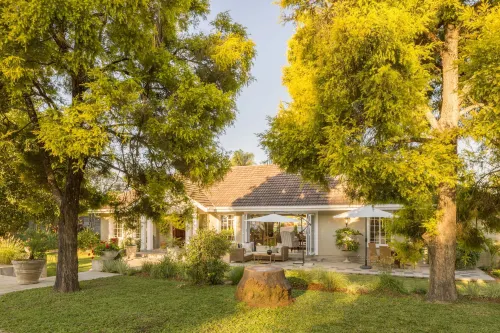 Number Eighteen Exclusive Guest Lodge Các khách sạn ở Harare