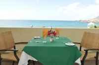 Bird Rock Beach Hotel - breakfast