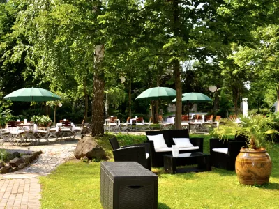 Dein Gutshof Hotel & Ferienwohnungen Hotels near Holy Trinity Church