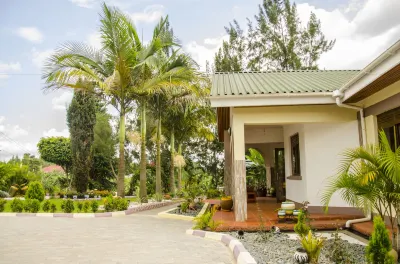 Sheevy"s Bed N Breakfast Hotels in Bunyangabu