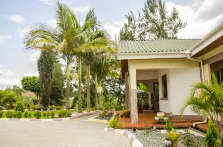 Sheevy"s Bed N Breakfast