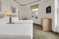 Hotel Monterrey Macroplaza Hotels in Монтерей