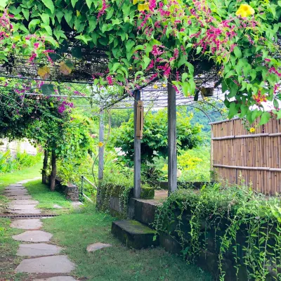 Bloo Lagoon Eco Village โรงแรมใกล้หาด Blue Lagoon Beach