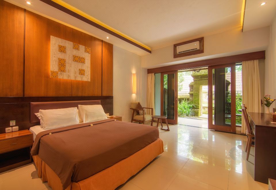 4. 참푸룽 사리 호..