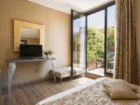 Atlante Garden Hotel Hotels near Piazza del Risorgimento