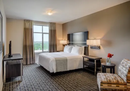 Broadway Plaza, Trademark Collection by Wyndham Hotels in 
