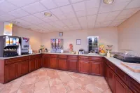 Quality Inn Edison-New Brunswick - breakfast