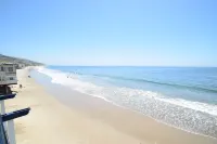 Malibu Private Beach Apartments Hôtels à : Malibu