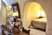 Heliophos Boutique Caves Hoteles en Finikia