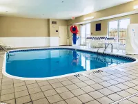 Comfort Suites Terre Haute University Area - Pools