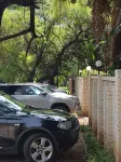 Lion's Guesthouse and the Buck&Lion Restaurant - parking