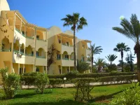 فينيس بيتش Hotels near Plage Yéti