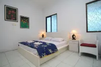 Hotel Boegenviel Syariah Hôtels à : Lamongan