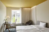 Comwell Køge Strand Hotels near Monument For Niels Juel Og Ivar Hvitfeldt I Koge