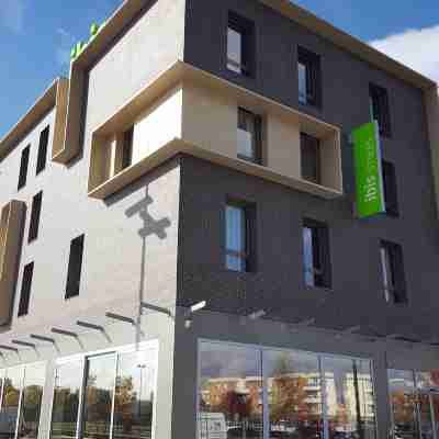 Hôtel Ibis Styles Guyancourt Versailles Hotel Exterior