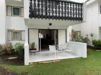Moonshine 316 Rockley Golf Club Hotels in 