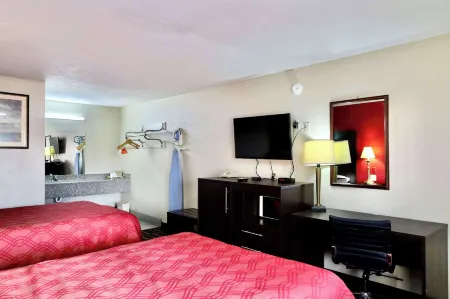 Rodeway Inn Отели в г. Полс Вэлли