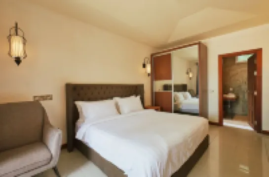 Atollkey Hotels near Kuda Rah