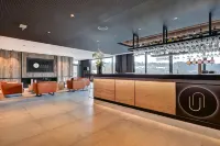 R Hotel Experiences - ที่มีบาร์