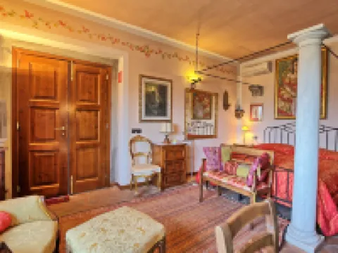 Casa Vania by PosarelliVillas Hotels in Reggello
