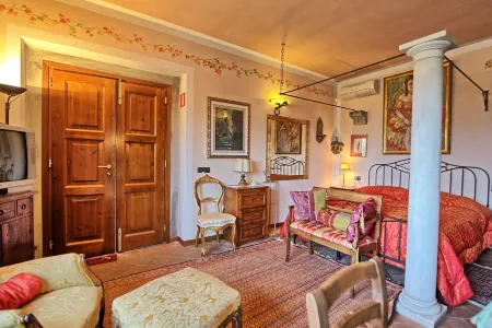 Casa Vania by PosarelliVillas