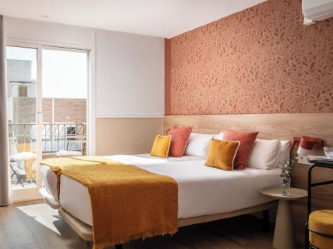 Bypillow House