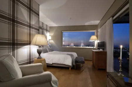 Sea View Cityscape Hotel Отели в г. Глифада