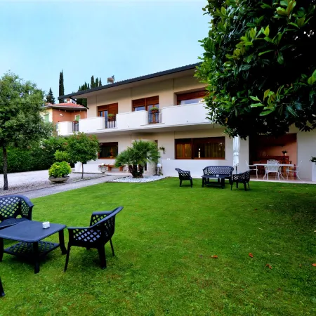 B&B Villa Bianca Отели в г. Сона