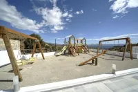Lenikos Resort Hotels in Lampi