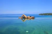 Norn Talay Surin Beach Phuket - Infinity Pools