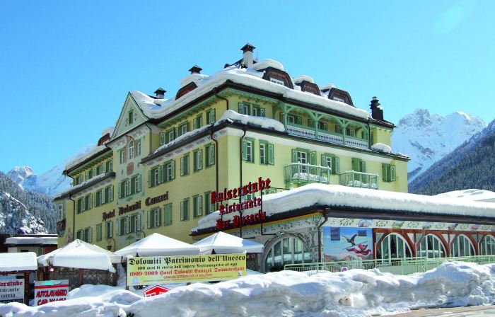 Hotel Dolomiti Schloss