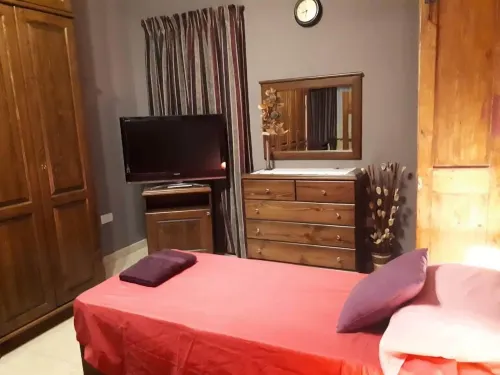 Nocturne Family House Hotels in Paola