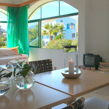 Govino Bay