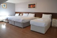 Walsh's Hotel and Apartments Hotels in Upperlands